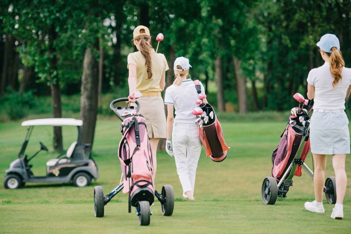 Cómo Vestir Para Jugar Al Golf